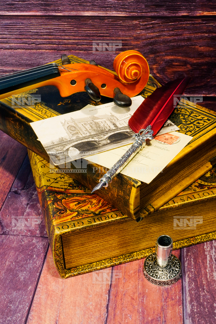 アンティークなバイオリン