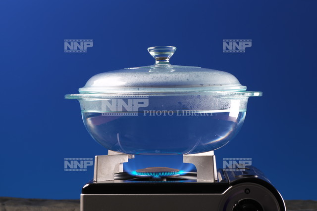 水の沸騰６ １ 写真素材 ストックフォト Nnp Photo Library