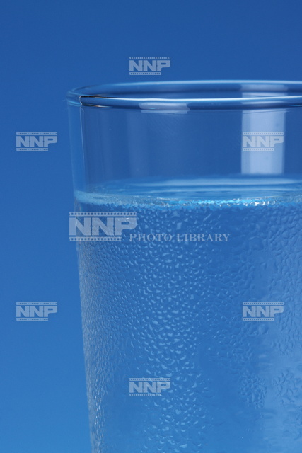 コップにつく水滴