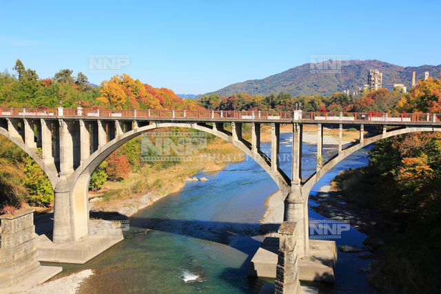 秩父橋 / ≪写真素材・ストックフォト≫ NNP PHOTO LIBRARY