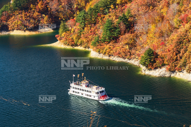 奥只見湖紅葉 写真素材 ストックフォト Nnp Photo Library