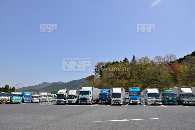 トラックステーション / ≪写真素材・ストックフォト≫ NNP PHOTO LIBRARY